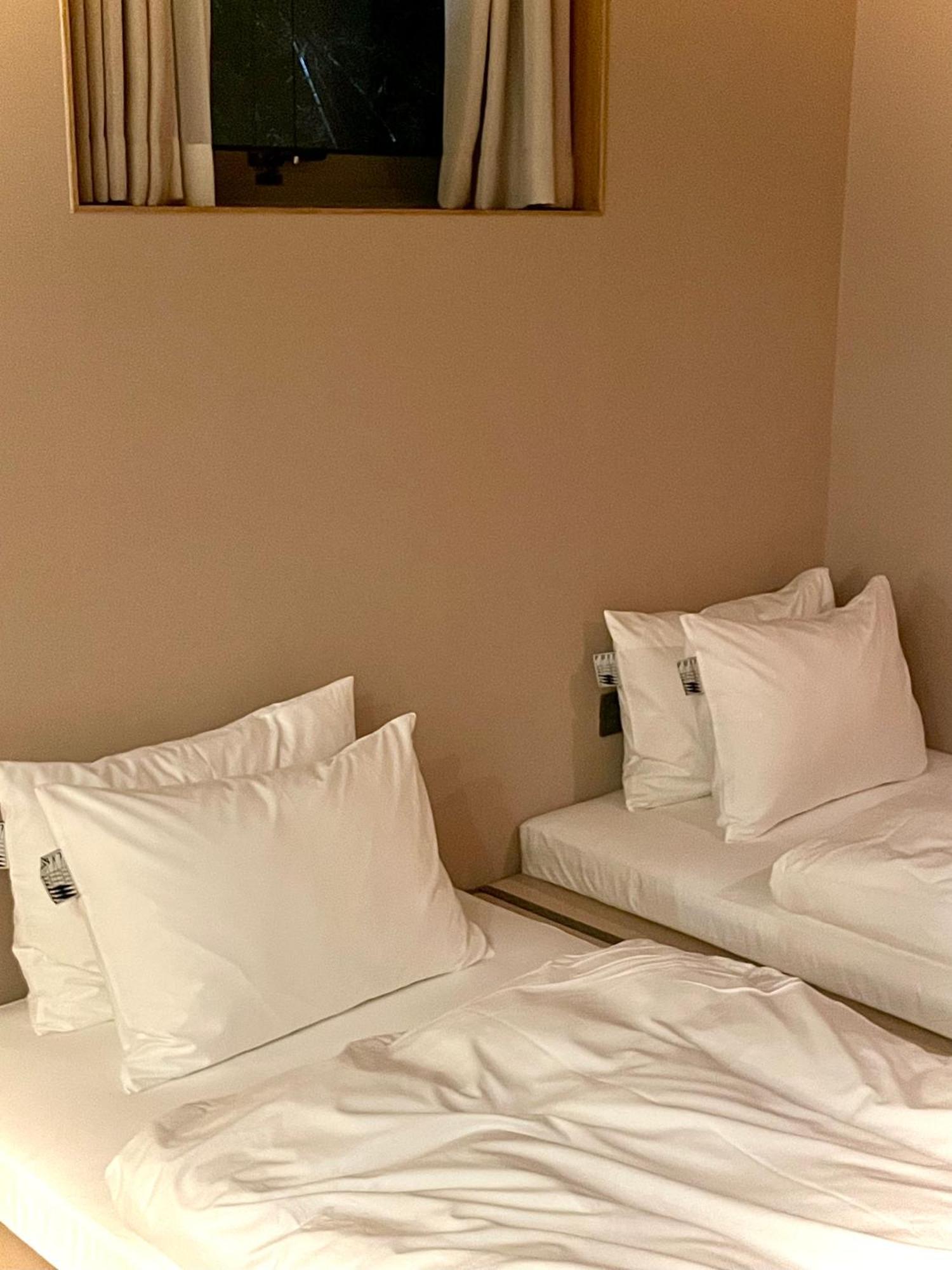 Pbr7 Hotel Unusual Stay Gyeongju Extérieur photo