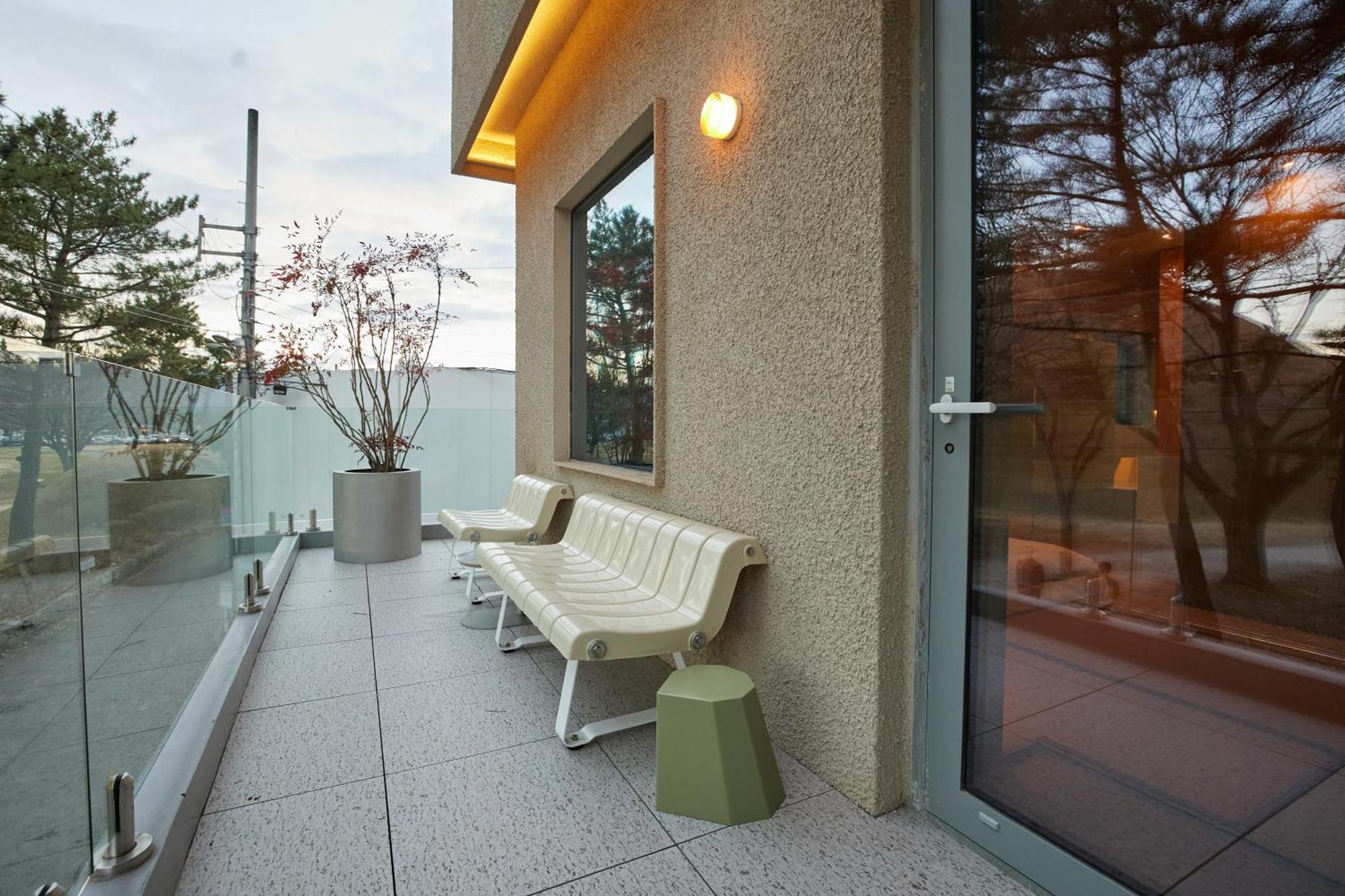 Pbr7 Hotel Unusual Stay Gyeongju Extérieur photo